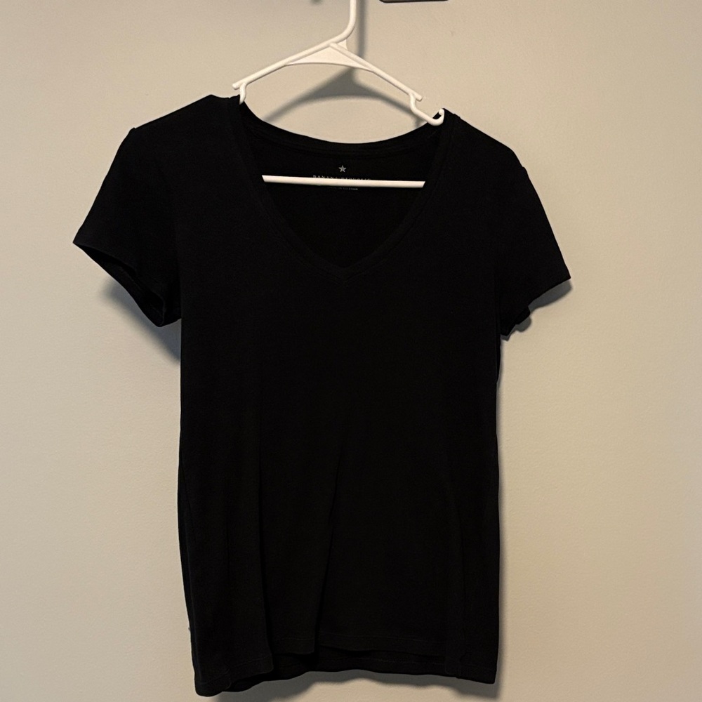 Banana Republic Classic Black V-Neck Tee